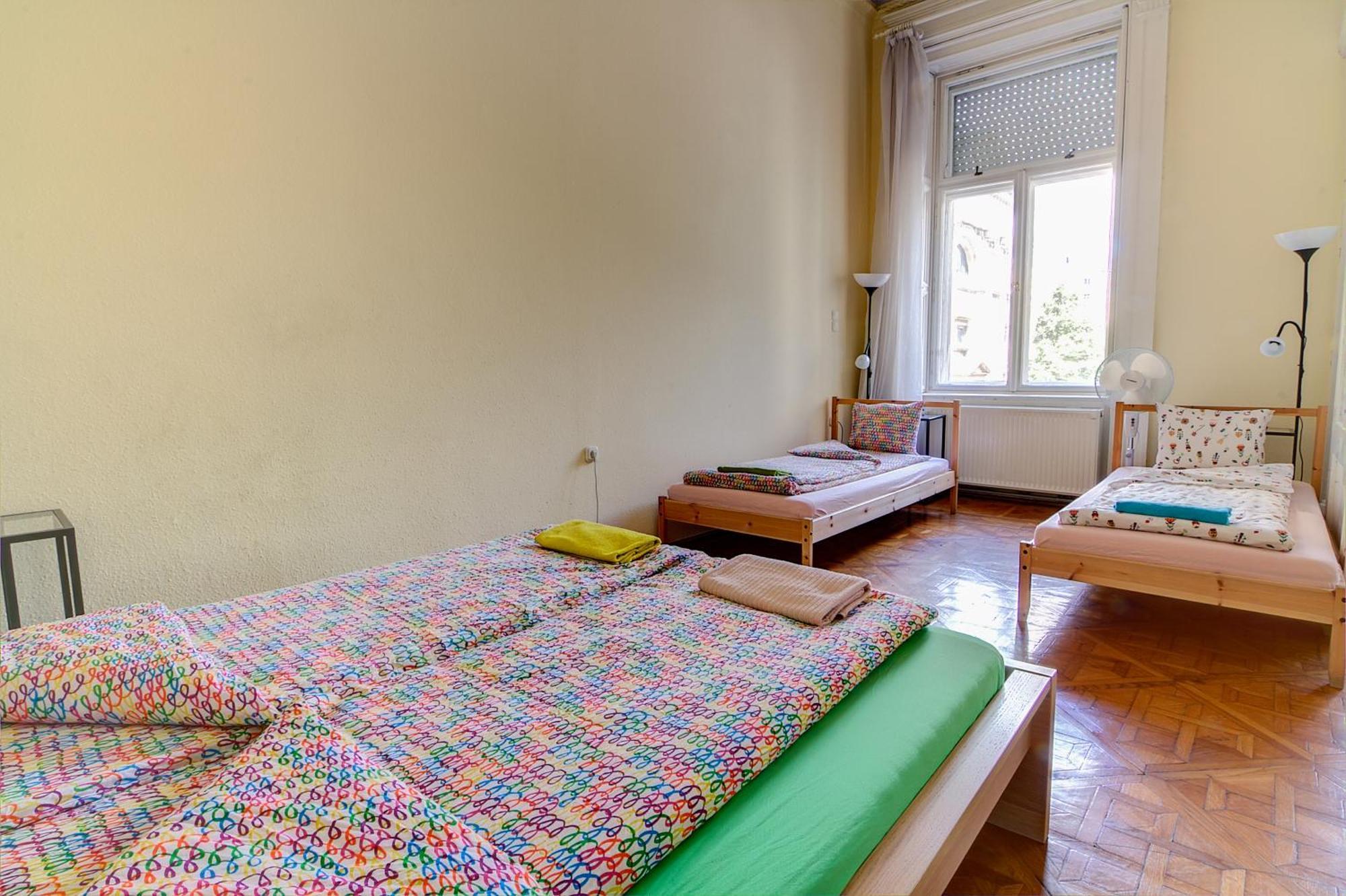 Pal'S Hostel And Apartments Budapest Exterior photo