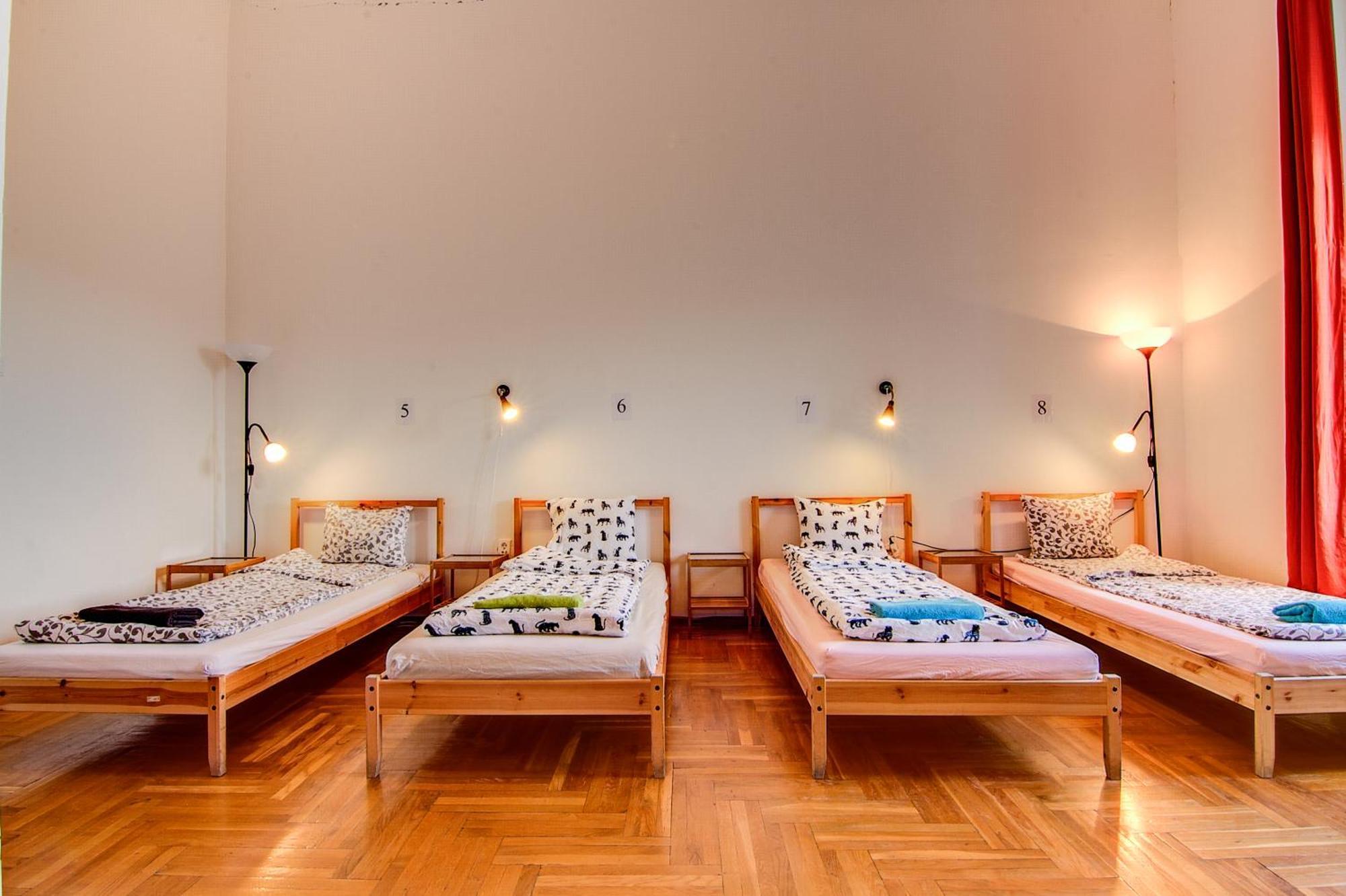 Pal'S Hostel And Apartments Budapest Exterior photo