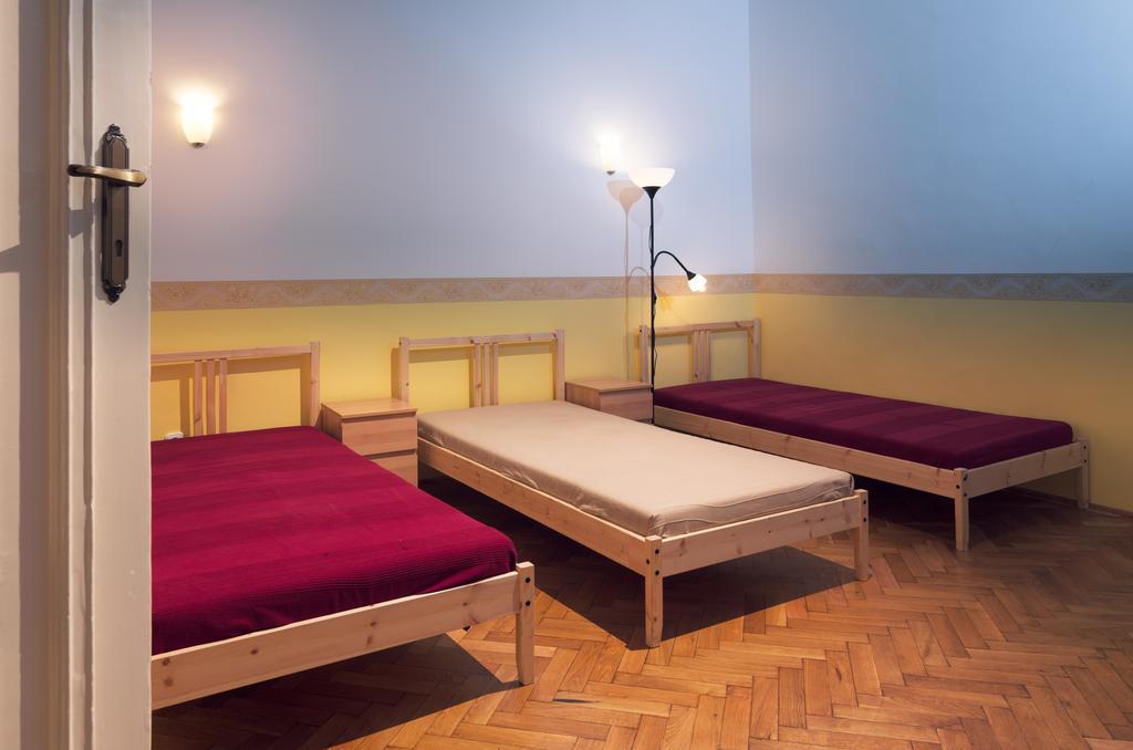 Pal'S Hostel And Apartments Budapest Exterior photo